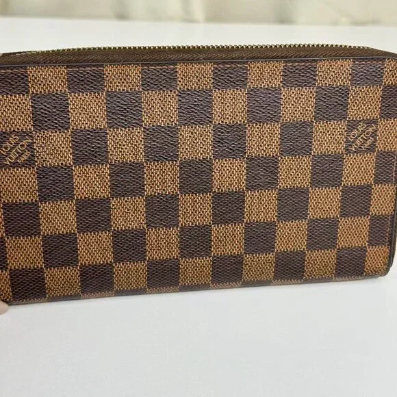 Louis Vuitton Damier Ebene Large Wallet Classic Brown Checkered Design Zippered - Picture 6 of 8